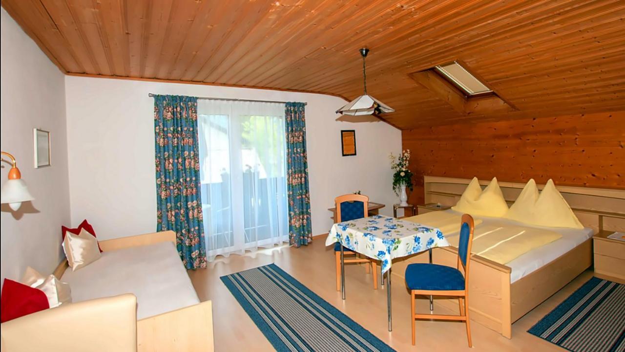 Ferienwohnung Neuhuber Bad Goisern Esterno foto