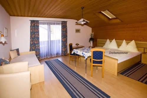 Ferienwohnung Neuhuber Bad Goisern Esterno foto